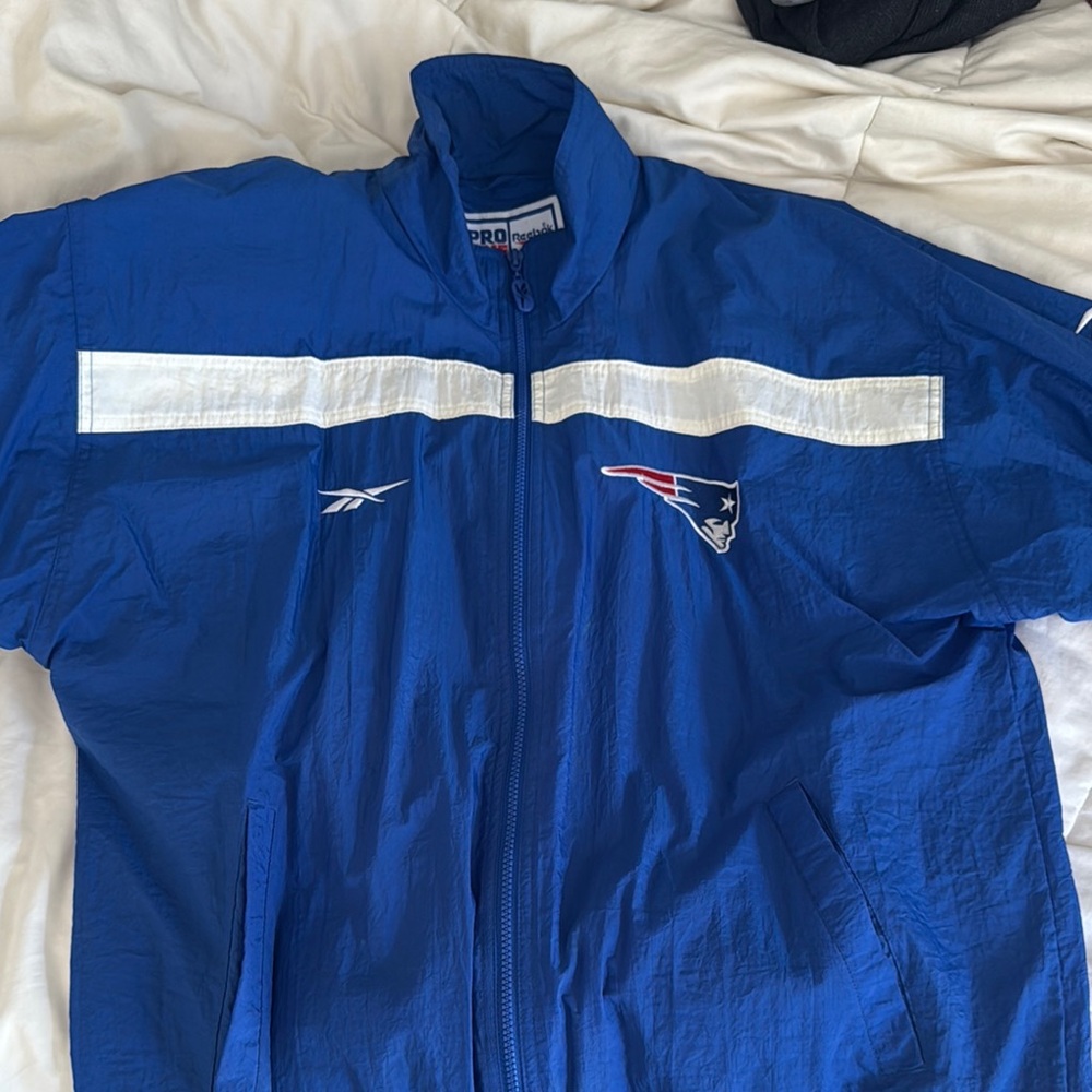 Vintage New England Patriots Reebok pro line jacket size medium